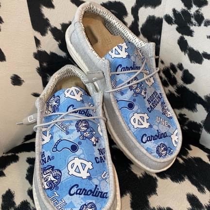 unc women's shoes