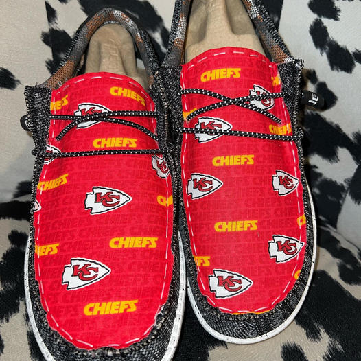 MENS Kansas City Chiefs Hey Dudes – Bar HK Co