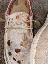 Load image into Gallery viewer, WOMENS Acid Gold Washed Cowhide Hey Dudes