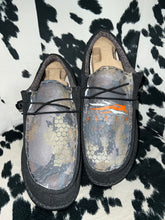 Load image into Gallery viewer, MENS Sitka Camo Hey Dudes
