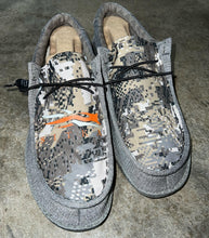 Load image into Gallery viewer, MENS Sitka Camo Hey Dudes