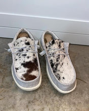 Load image into Gallery viewer, MENS Custom Cowhide Hey Dudes