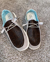 Load image into Gallery viewer, WOMENS Tooled Leather Hey Dudes