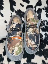 Load image into Gallery viewer, MENS Sitka Camo Hey Dudes