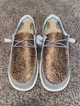 Load image into Gallery viewer, WOMENS Tooled Leather Hey Dudes