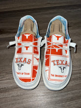 Load image into Gallery viewer, WOMENS Texas Longhorns Hey Dudes
