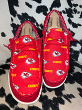 Load image into Gallery viewer, MENS Kansas City Chiefs Hey Dudes
